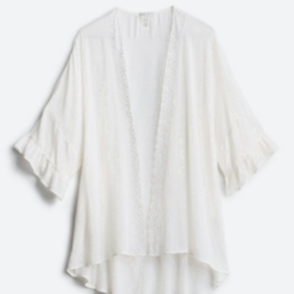 NWT Emory Park Rory Crochet Trim Kimono
